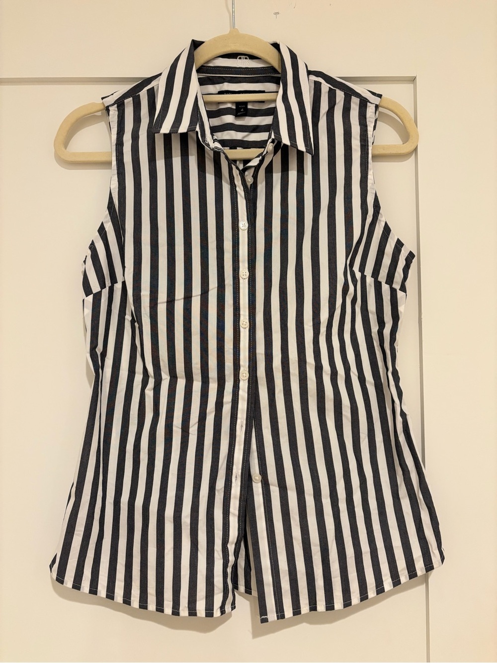 Banana Republic Striped Riley Tailored Fit Sleeveless Button-Down
